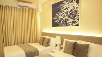 Deluxe Condo, 2 Double Beds, Non Smoking, Balcony | 1 bedroom, free WiFi