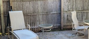 New! Elberta Cottage - Very Cute Dog-Friendly Bungalow in Great Location!