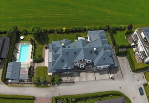 Exterior - GLÜCKSMOMENT" maisonette apartment: Harmonious refuge for creative time out (Kraiham)