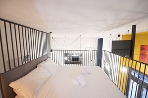 1 bedroom, in-room safe, iron/ironing board, free WiFi