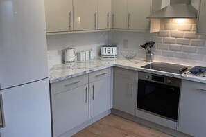 House | Private kitchen - Sheffield Blissful Retreat - 3 Bedroom House (Sheffield)