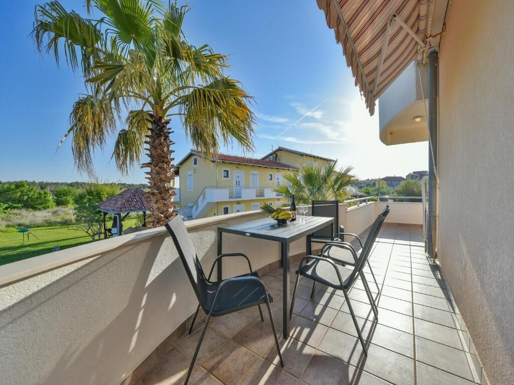 Villa Confort, vue piscine | Balcon