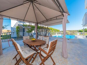 Villa Confort, vue piscine | Terrasse/Patio