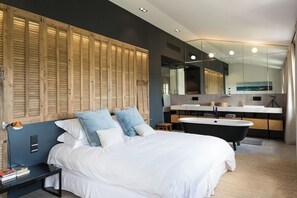 5 bedrooms, Internet, bed sheets