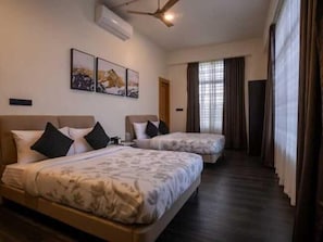 Tabla de planchar con plancha y wifi gratis