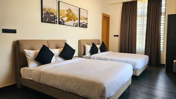 Private Pool Villa | Sängtillbehör av högsta kvalitet, duntäcken och memory foam-madrasser