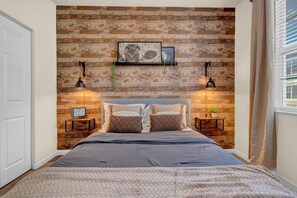 2 bedrooms, desk, iron/ironing board, free WiFi