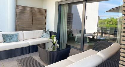 Villa Seekirchen: Exklusives Wohnen mit Privatpool und Garten für Familien