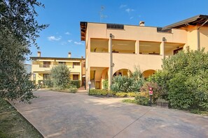 Family Apartment, Multiple Bedrooms (Holiday Sun Puegnago | Terrace & Pool) | Exterior