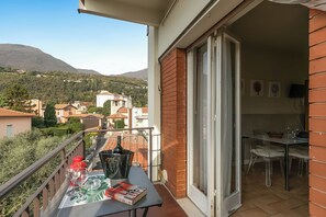 Outdoor dining - Maderno Sweet Home (Toscolano Maderno)