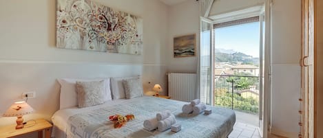 Standard Apartment, Multiple Bedrooms, Lakeside (Maderno Sweet Home) | 1 bedroom, free WiFi, bed sheets