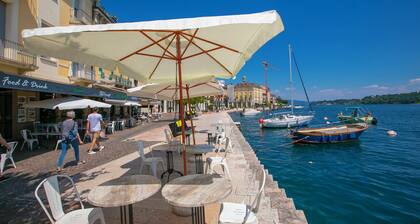Sole Priscilla House- Terrace & parking