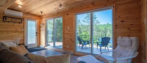 Télévision, chaîne hi-fi