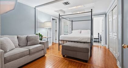 Spacious Lafayette House-6 BR with Free Parking