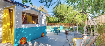 2 Mi to Dtwn: Vintage-inspired Gem in Palm Springs