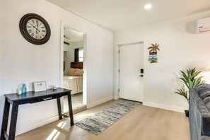 Apartment (1 Bedroom) | Interior - Phoenix Casita 11 Mi to Dtwn, Baseball & More (Phoenix)