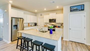 บ้านพัก (3 Bedrooms) | ภายใน