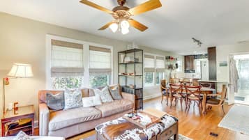 Apartment (2 Bedrooms) | Front of property