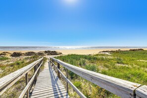 House (2 Bedrooms) | Interior - Modern Coastal Farmhouse: Walk to Surfside Beach! (Freeport)