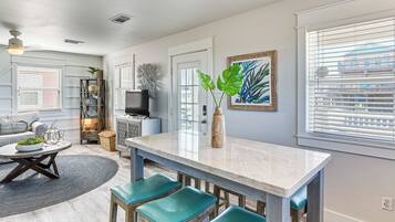 Nhà (2 Bedrooms) | Nội thất