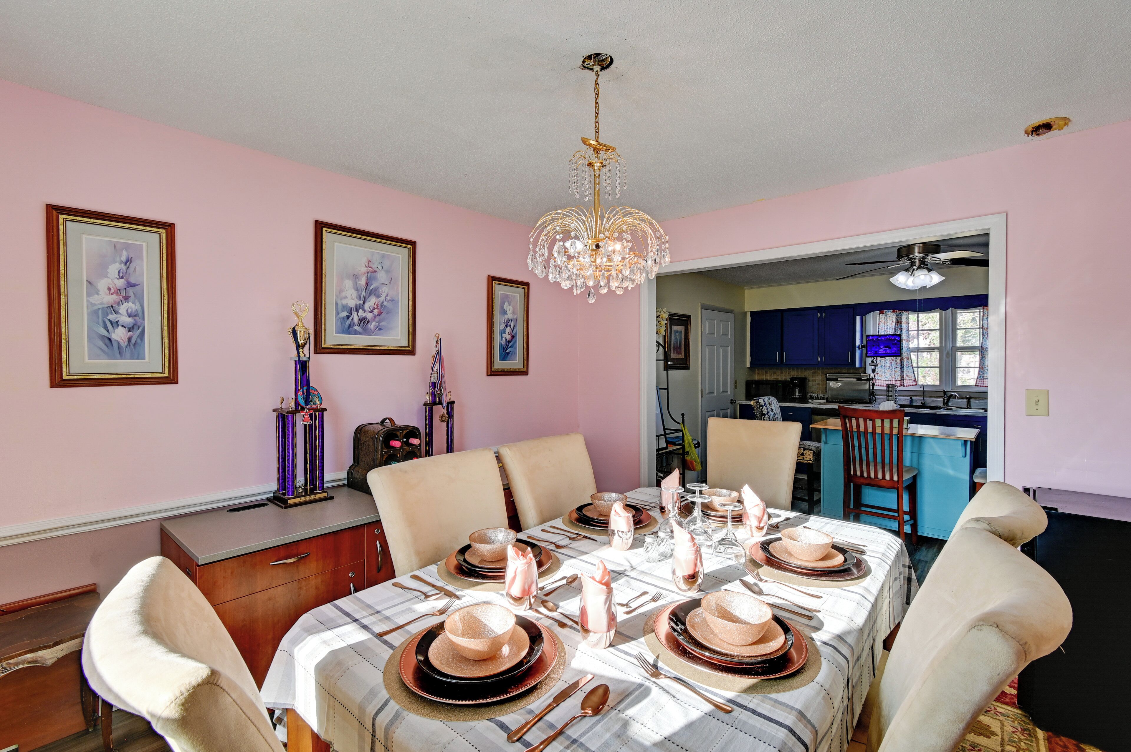 House (3 Bedrooms) | Interior