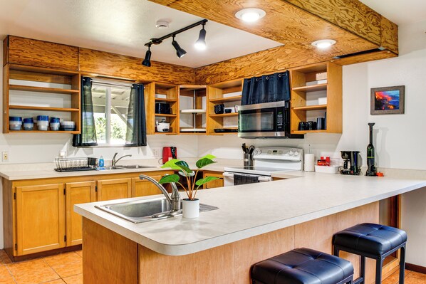 المنشأة من الداخل