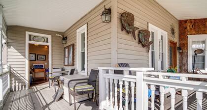 Steps to Beach: Couple's Retreat in Ocean City!