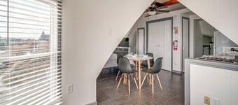 Steps to Beach: Couple's Retreat in Ocean City!