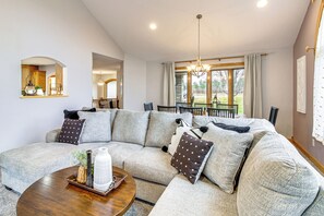 Talo (4 Bedrooms) | Sisätilat
