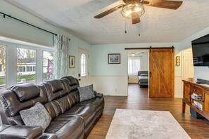 House (3 Bedrooms) | Interior - Walk to Sandusky Bay: Home w/ Hot Tub & Fire Pit! (Sandusky)