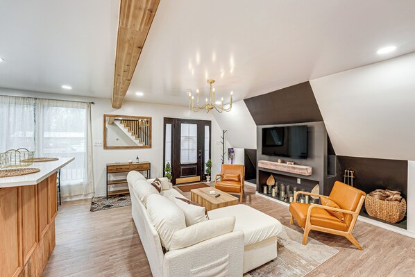 House (3 Bedrooms) | Interior