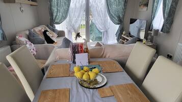 House | Dining