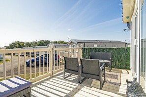 Terrace/patio - Cayton Bay Holiday Park Kestrel40 (Scarborough)