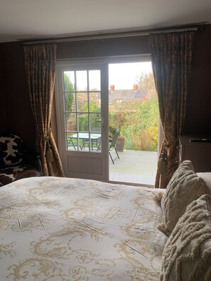 1 makuuhuone, silitysrauta/-lauta, Wi-Fi, vuodevaatteet