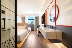 Standaard Twin kamer | Een bureau, verduisterende gordijnen, geluiddichte muren, gratis wifi