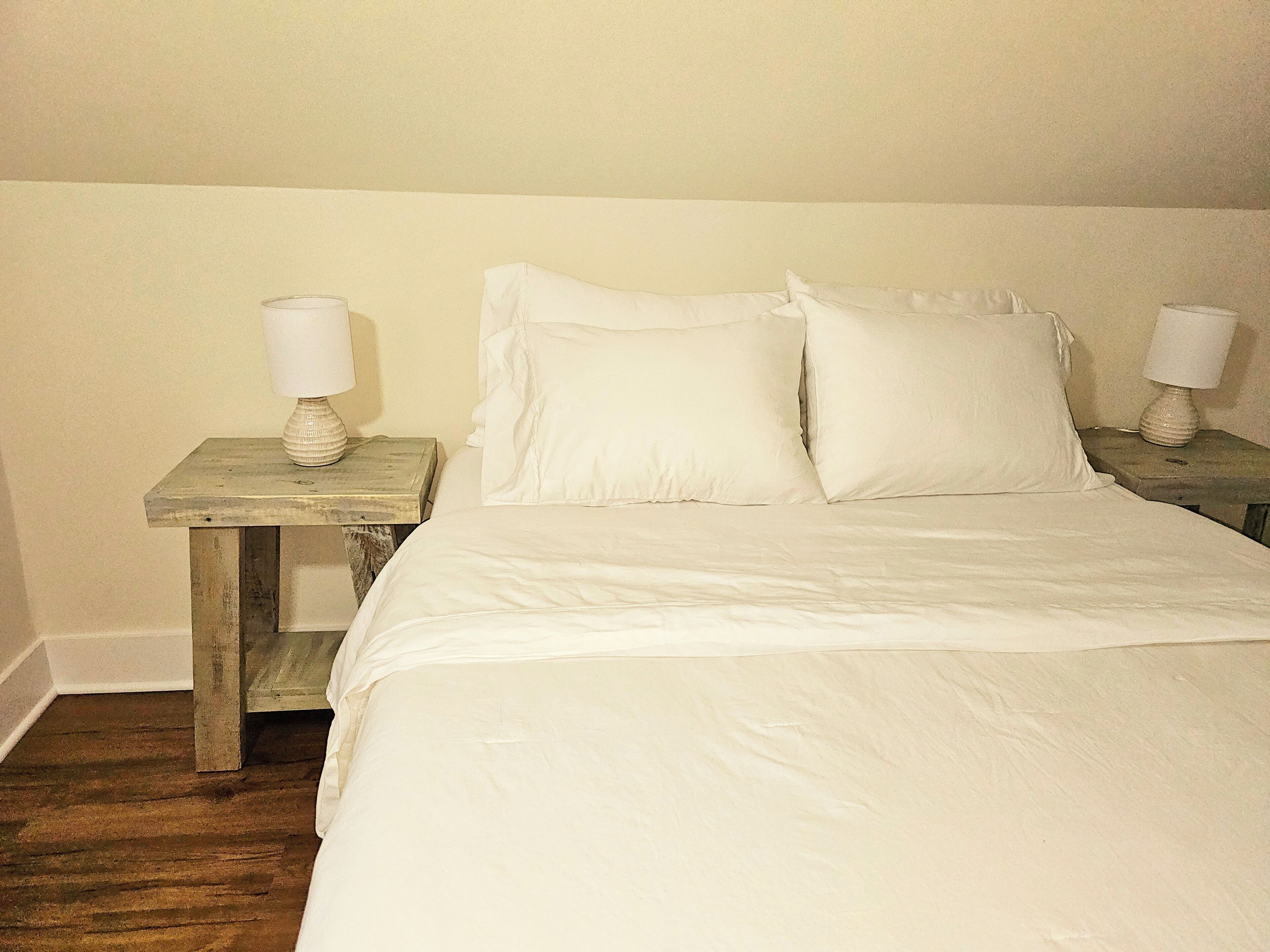 4 bedrooms, desk, iron/ironing board, free WiFi