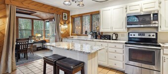 4 BR Home near Lake: 6 min to Okemo Mtn.