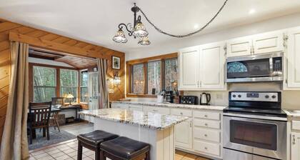 4 BR Home near Lake: 6 min to Okemo Mtn.