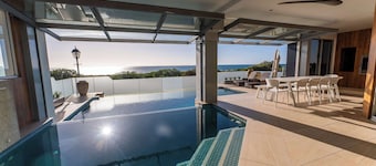 Ocean View Villa with Pool, Spa & Cinema