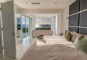 4 dormitorios, tabla de planchar con plancha, wifi y ropa de cama