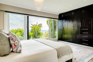 Villa | 4 sovrum, skrivbord och internet