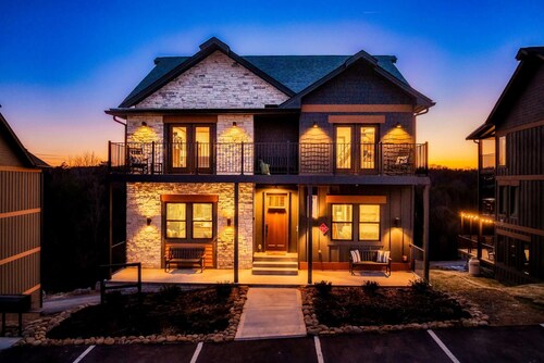 Brand New Luxury 6-Bed, 8-Bath with Indoor Heated Pool, Home Theater, Hot Tub, Sleeps 22 !!!