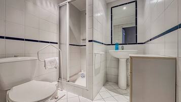 Free toiletries, towels