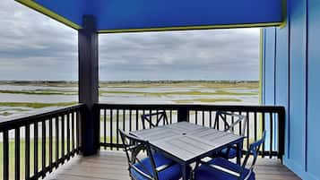 House (4 Bedrooms) | Property amenity