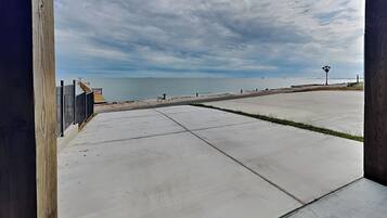 House (4 Bedrooms) | Miscellaneous