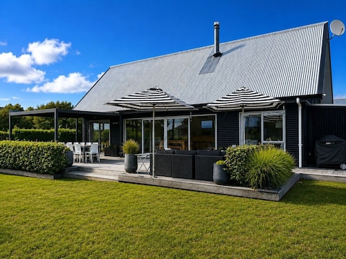 Perfect accommodation for visiting Tongariro and Southern Lake Taupo