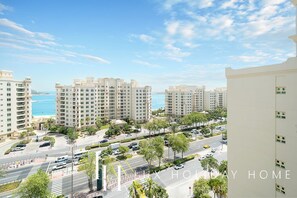 Attico, balcone, vista mare parziale | Vista dalla camera