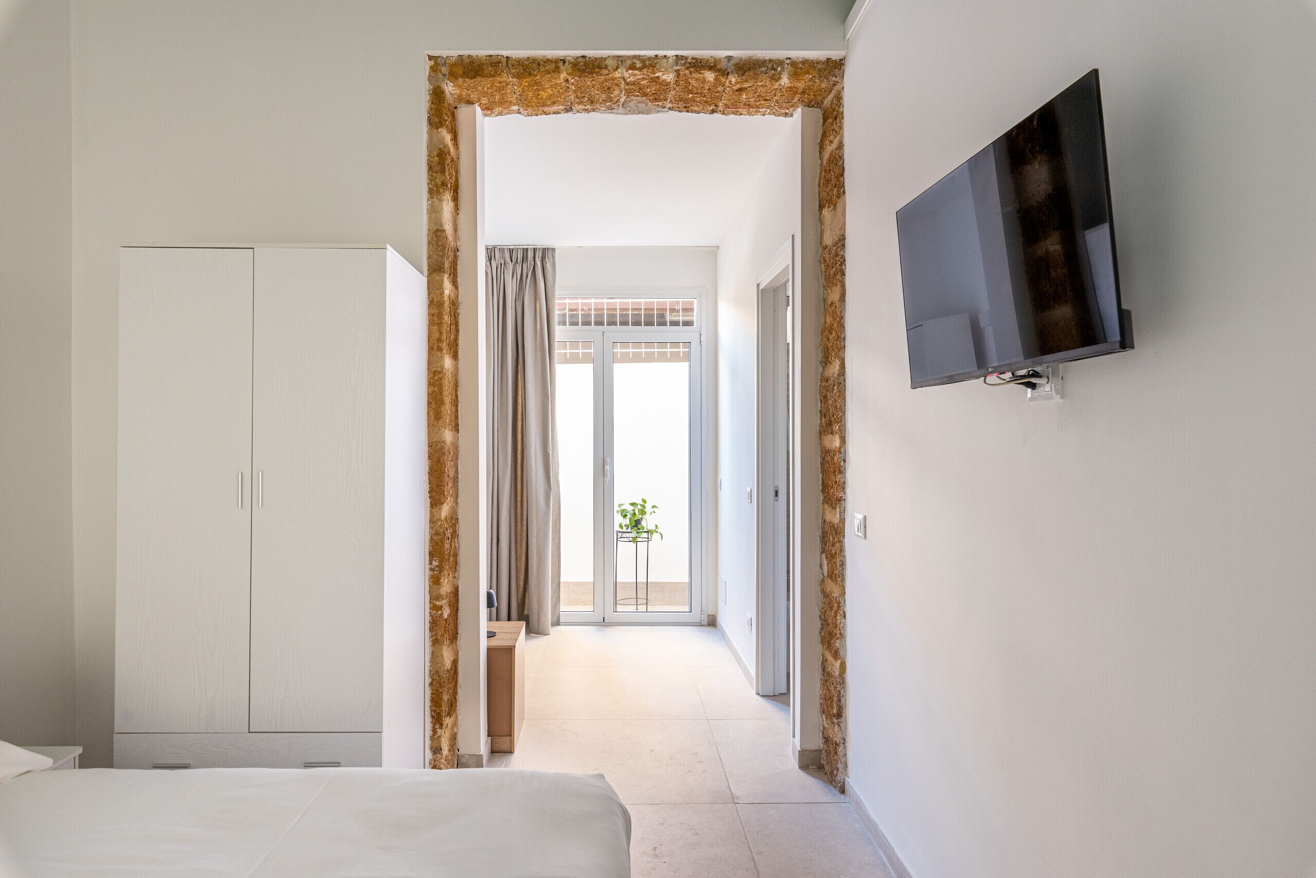 2 多间卧室、熨斗/熨衣板、床单