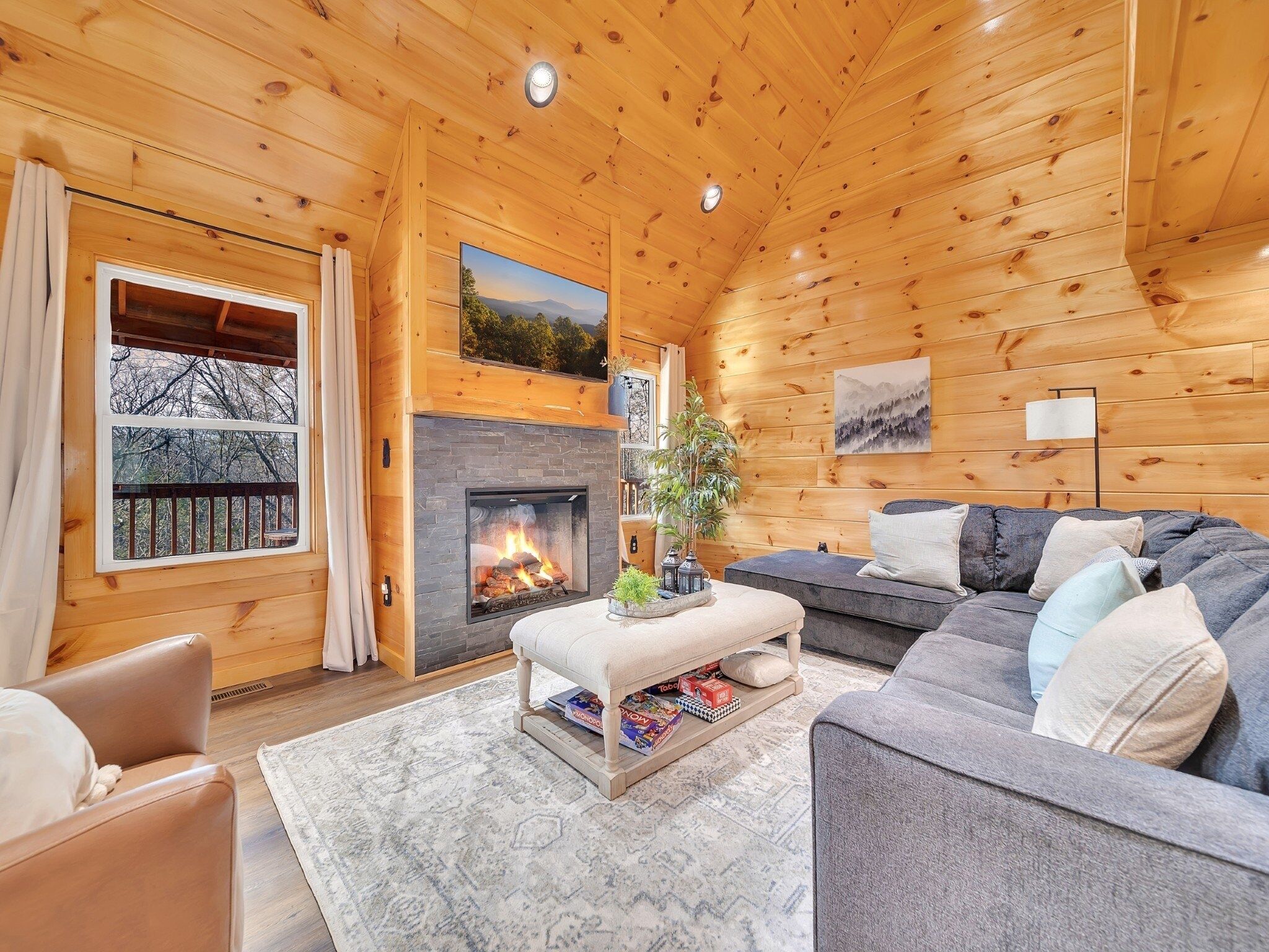 Cabin, 2 Bedrooms | Living area | Smart TV