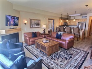 Living area - Silverado Sanctuary 2 Bedroom Condo (Park City)